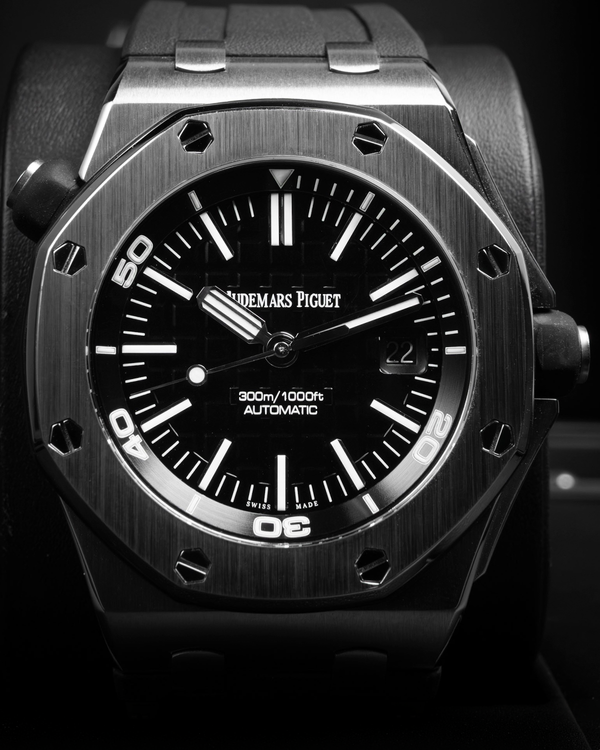 2015 Audemars Piguet Royal Oak Offshore Diver 42MM Black Dial Rubber Strap (15710ST.OO.A002CA.01)