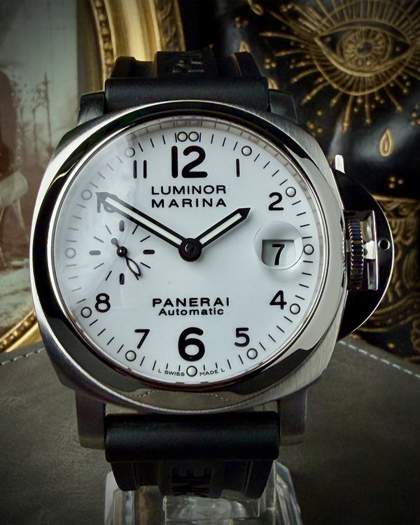 Panerai Luminor Marina 40MM White Dial Rubber Strap (PAM00049)