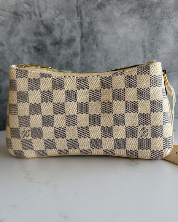 Louis Vuitton Accessories (Pochette liv Azur)