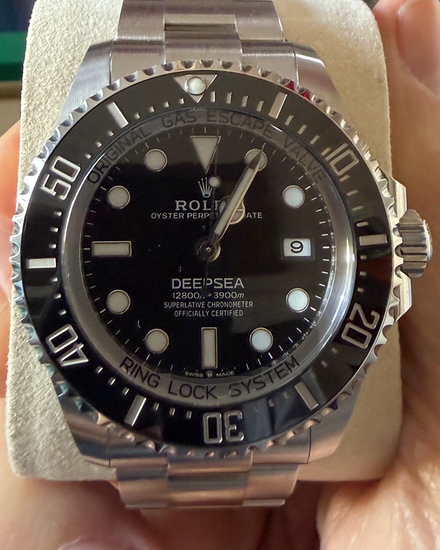 2025 Rolex Sea-Dweller Deepsea 44MM Black Dial Oyster Bracelet (136660)