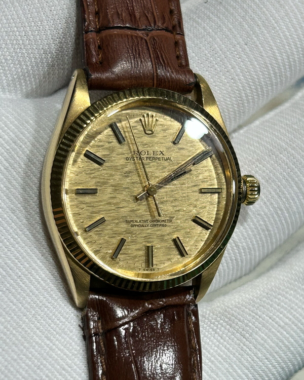 Rolex Oyster Perpetual (1005)