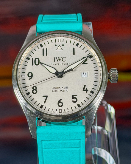 No Reserve - 2016 IWC Schaffhausen Pilot Mark XVIII 40MM Silver Dial Rubber Strap (IW327002)