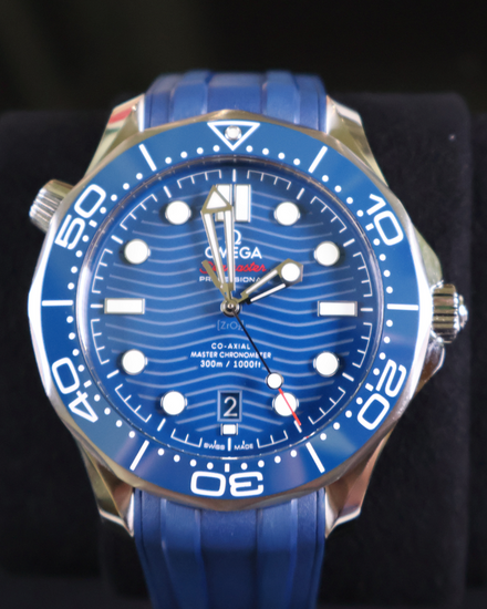 2021 Omega Seamaster Diver 300M 42MM Blue Dial Rubber Strap (210.32.42.20.03.001)