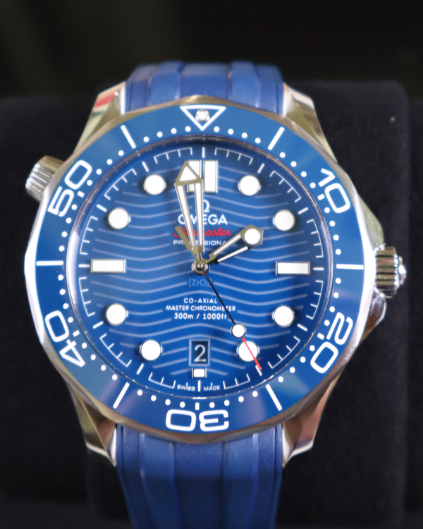 2021 Omega Seamaster Diver 300M 42MM Blue Dial Rubber Strap (210.32.42.20.03.001)