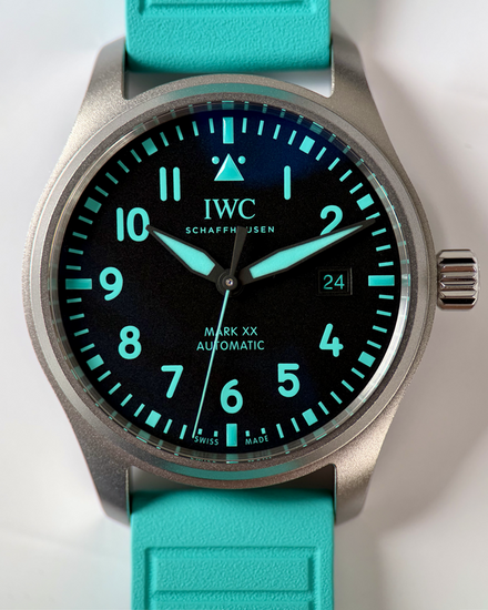 2025 IWC Schaffhausen Pilot Mark XX "Mercedes-AMG Petronas F1" 40MM Black Dial Rubber Strap (IW328210)