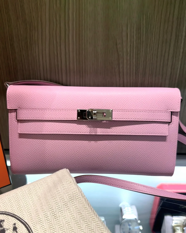 Hermès Kelly Wallet To Go 8 x 4.5 x 1IN Leather Palladium Hardware Leather Strap (Kelly Wallet To Go)