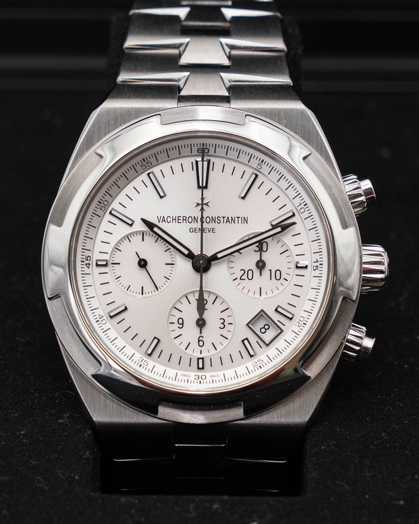 2017 Vacheron Constantin Overseas Chronograph 42.5MM Silver Dial Steel Bracelet (5500V/110A-B075)