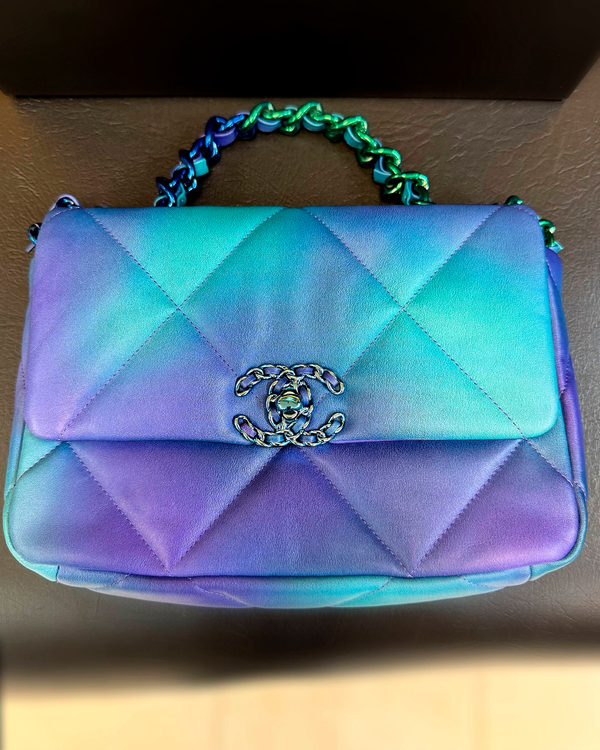 2021 Chanel 19 Flap Bag Tie Dye 10.25 x 6.5IN Leather Steel Hardware Steel/Leather Strap (Tie Dye 19)