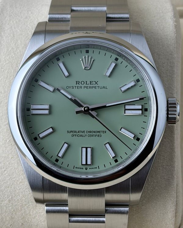 Rolex Oyster Perpetual (134300)