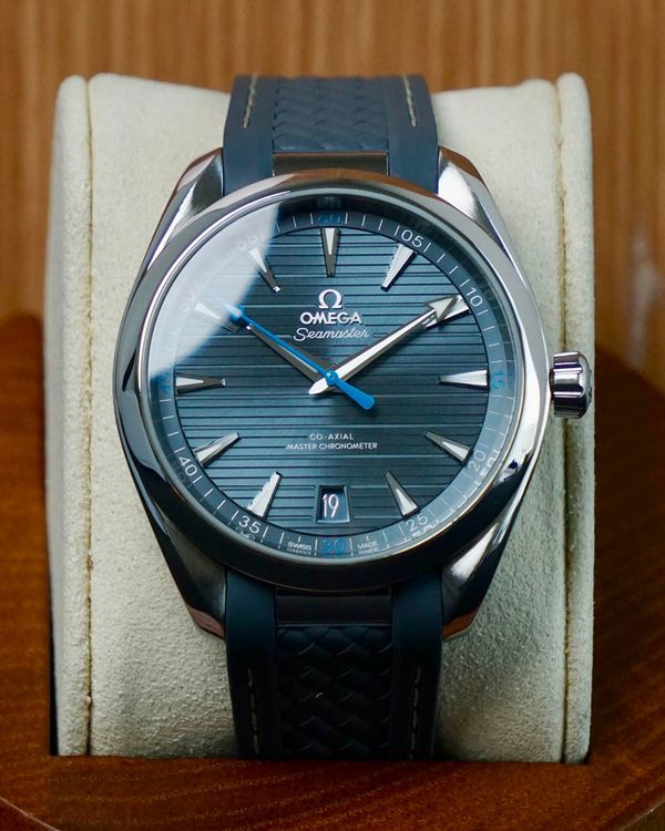2023 Omega Seamaster Aqua Terra 150M 41MM Blue Dial Rubber Strap (220.12.41.21.03.002)