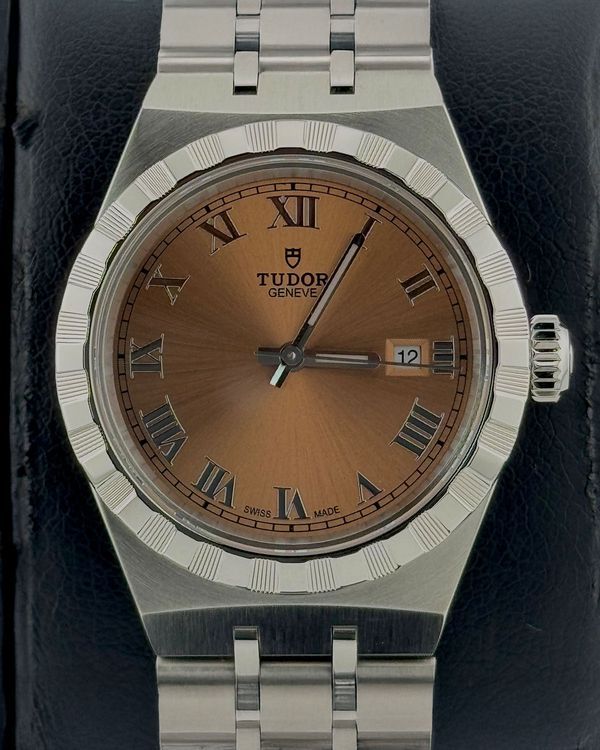Tudor Royal (28300)