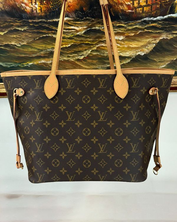 Louis Vuitton Neverfull MM Tote Bag 12.2 x 11 x 5.5 IN Leather Gold-Tone Hardware (M46987)