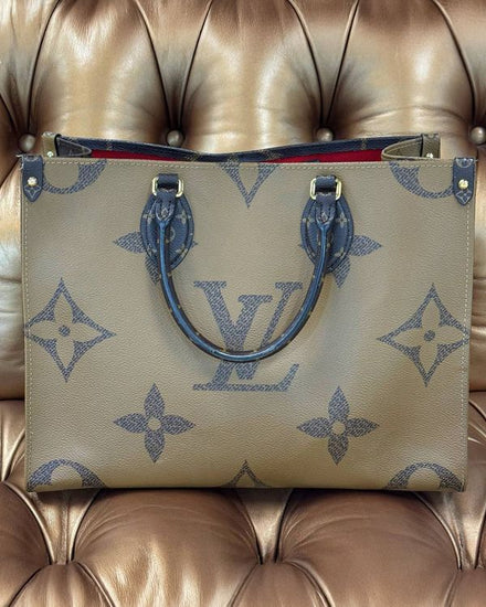Louis Vuitton Accessories On-The-Go MM Tote 10.6 x 13.8 x 5.5IN Giant Monogram Reverse Coated Canvas Gold-Tone Hardware (M45321)