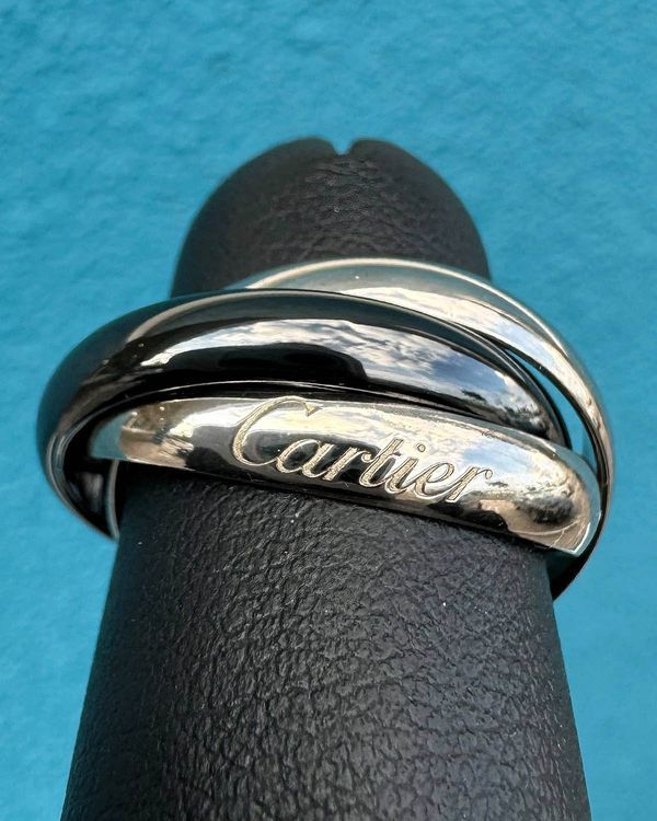 Cartier Trinity Classic Clash 3.2MM White Gold and Black Ceramic Ring (B4234100)