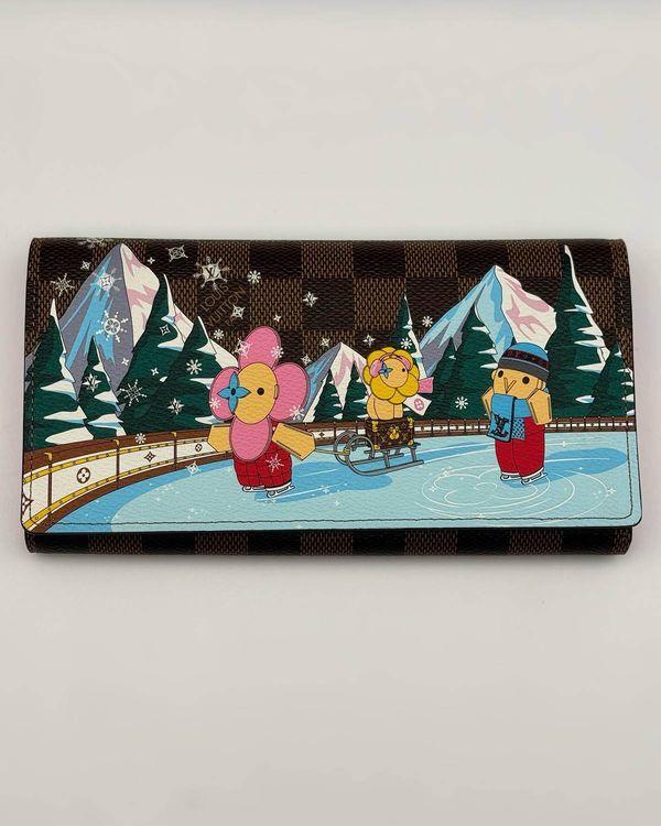 Louis Vuitton Sarah Wallet Vivienne Xmas Animation Damier L.E. 8.25 x 4IN Canvas Steel Hardware (Vivienne Xmas Damier)
