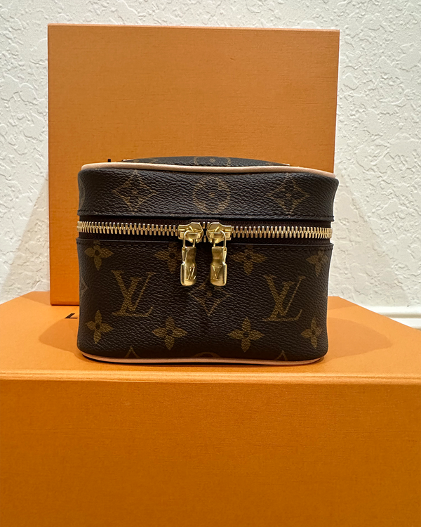 Louis Vuitton Accessories (UNKNOWN)