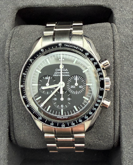 No Reserve - 2019 Omega Speedmaster Professional Moonwatch 42MM Black Dial Steel Bracelet (311.30.42.30.01.005)