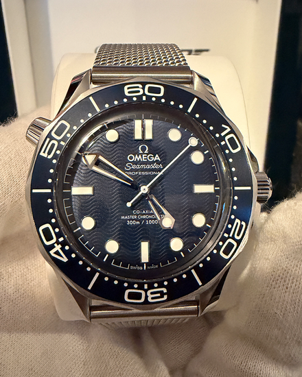 2026 Omega Seamaster Diver 300M "James Bond 60th Anniversary" 42MM Blue Dial Steel Bracelet (210.30.42.20.03.002)
