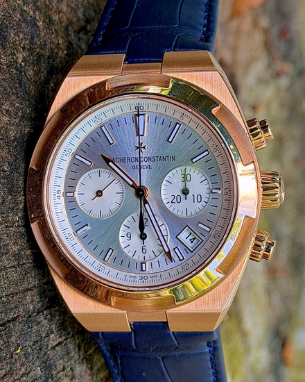 2021 Vacheron Constantin Overseas Chronograph 42.5MM Silver Dial Leather Strap (5500V/000R-B074)