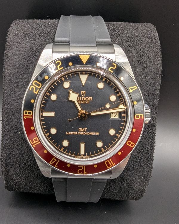 2025 Tudor Black Bay GMT "Coke" 39MM Black Dial Rubber Strap (7939G1A0NRU)
