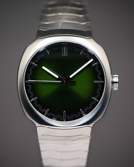 2025 H. Moser & Cie Streamliner 40MM Green Dial Steel Bracelet (6201-1200)