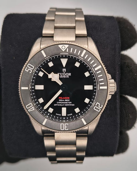 Tudor Pelagos 39MM Black Dial Titanium Bracelet (25407N)
