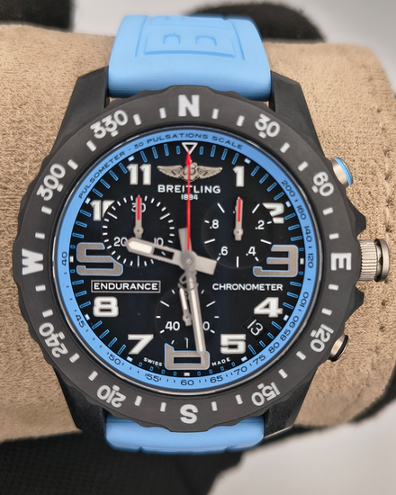 Breitling Endurance Pro 44MM Quartz Black Dial Rubber Strap (X82310281B1S1)