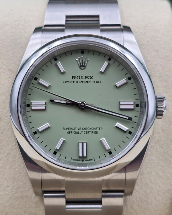 Rolex Oyster Perpetual (126000)