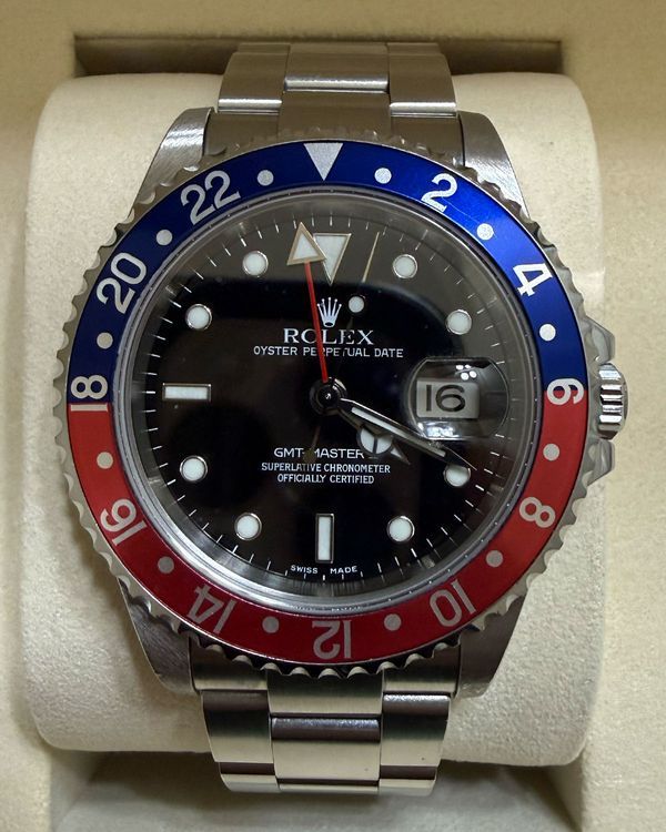 Rolex GMT-Master II "Pepsi" 40MM Black Dial Oyster Bracelet (16710)