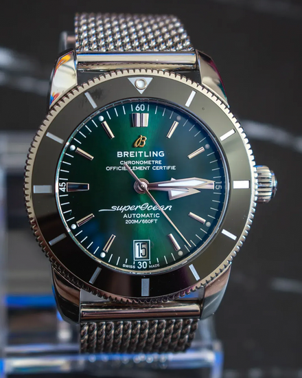 2023 Breitling Superocean Heritage B20 42MM Green Dial Steel Bracelet (AB2010121L1A1)