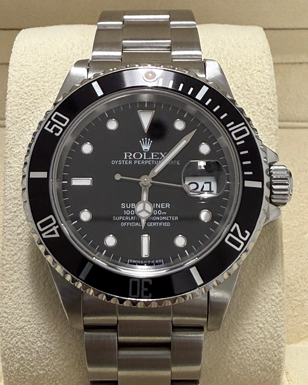 Rolex Submariner Date 40MM Black Dial Oyster Bracelet (16610)