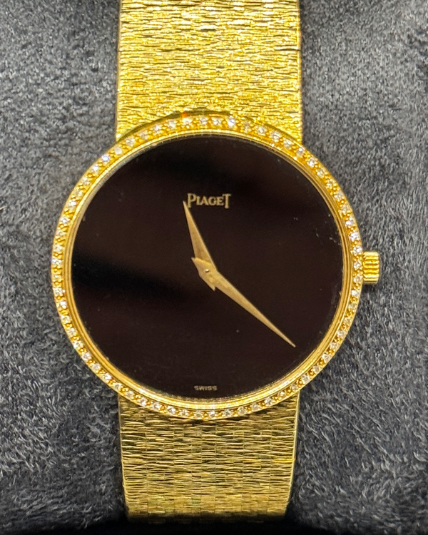No Reserve - Piaget Vintage 31MM Onyx Dial Yellow Gold Bracelet (9635 A6)