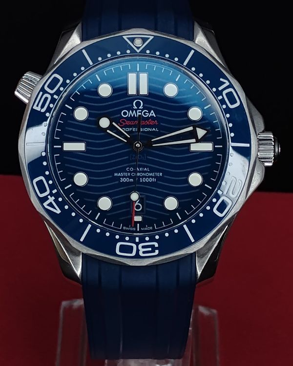 2025 Omega Seamaster Diver 300M 42MM Blue Dial Rubber Strap (210.32.42.20.03.001)