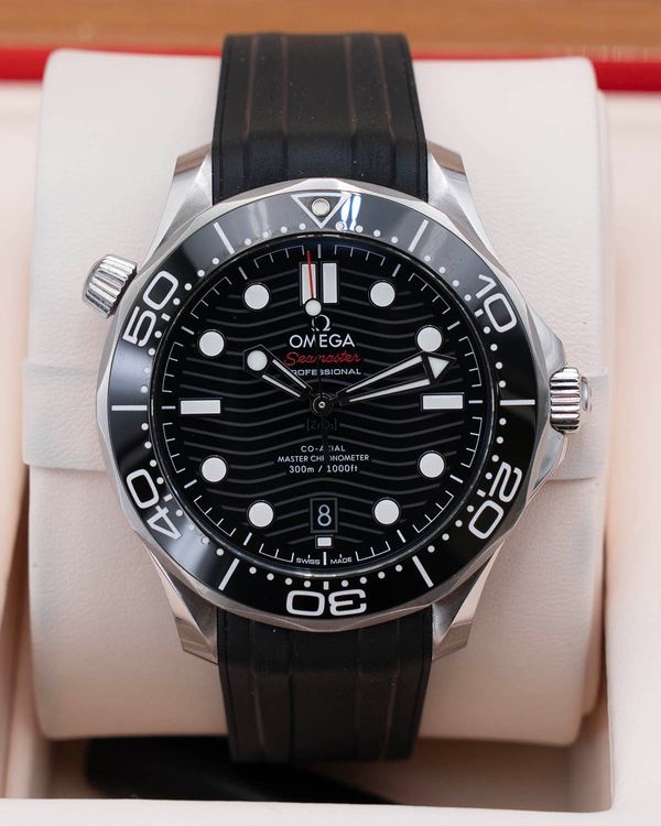 2023 Omega Seamaster Diver 300M 42MM Black Dial Rubber Strap (210.32.42.20.01.001)