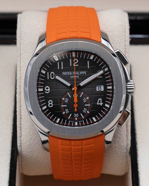 2022 Patek Philippe Aquanaut 42.2MM Black Dial Rubber Strap (5968A-001)