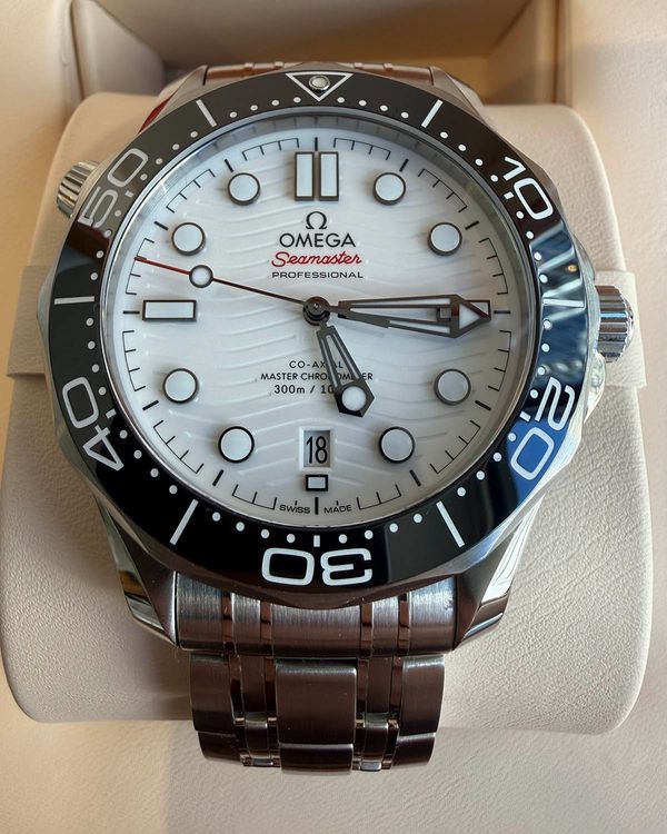 2025 Omega Seamaster Diver 300M 2MM White Dial Steel Bracelet (210.30.42.20.04.001)