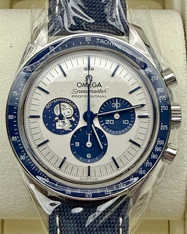 No Reserve - 2026 Omega Speedmaster Anniversary Series “Silver Snoopy Award” 42MM Silver Dial Textile Strap (310.32.42.50.02.001)