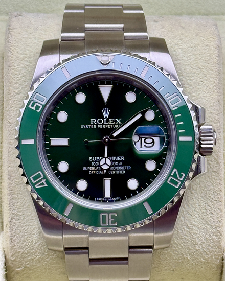 No Reserve - 2015 Rolex Submariner Date "Hulk" 40MM Green Dial Oyster Bracelet (116610LV)