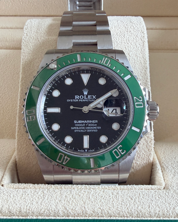 Rolex Submariner (126610LV)