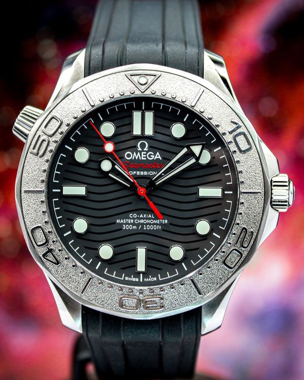 2021 Omega Seamaster Diver 300M "Nekton Edition" 42MM Black Dial Rubber Strap (210.32.42.20.01.002)