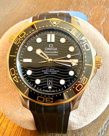 2023 Omega Seamaster Diver 300M 42MM Black Dial Rubber Strap (210.22.42.20.01.001)
