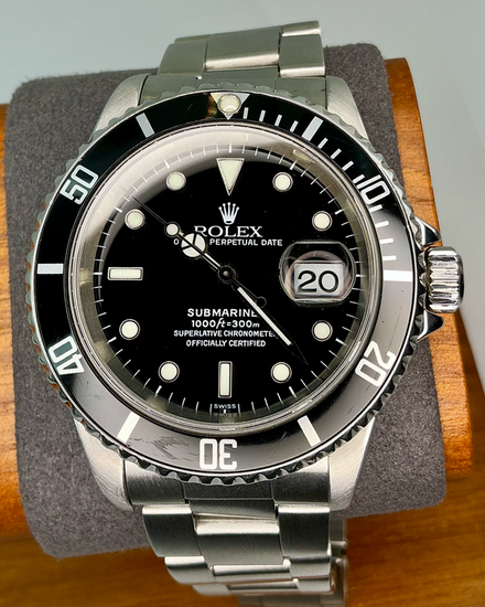 1999 Rolex Submariner Date 40MM Black Dial Oyster Bracelet (16610)