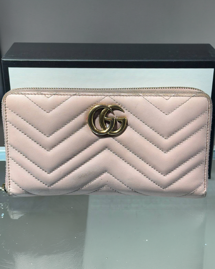 Gucci GG Marmont Long Zip-Around Wallet 7.5 x 4 x 0.8IN Leather Gold-Toned Hardware (443123)