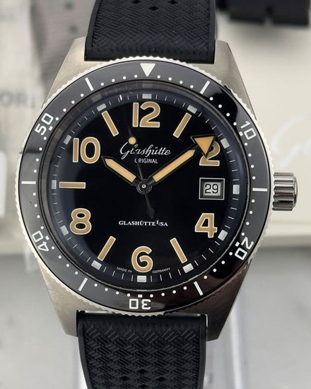 2025 Glashütte Original SeaQ 39.5MM Black Dial Rubber Strap (1-39-11-06-60-35)