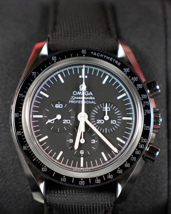 Omega Speedmaster Professional Moonwatch (311.30.42.30.01.006)
