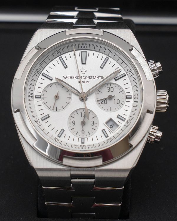 2018 Vacheron Constantin Overseas Chronograph 42.5MM Silver Dial Steel Bracelet (5500V/110A-B075)