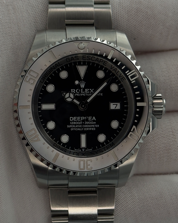 Rolex Deepsea (136660)