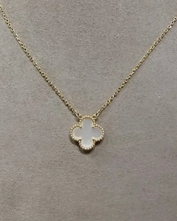 2021 Van Cleef & Arpels Accessories Vintage Alhambra Pendant Necklace 16.54IN Yellow Gold and White Mother of Pearl Motif (VCARA45900)