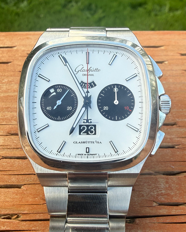 2025 Glashütte Original Seventies Panorama Chronograph "X" L. E. 40MM White Dial Steel Bracelet (1-37-02-18-02-70)