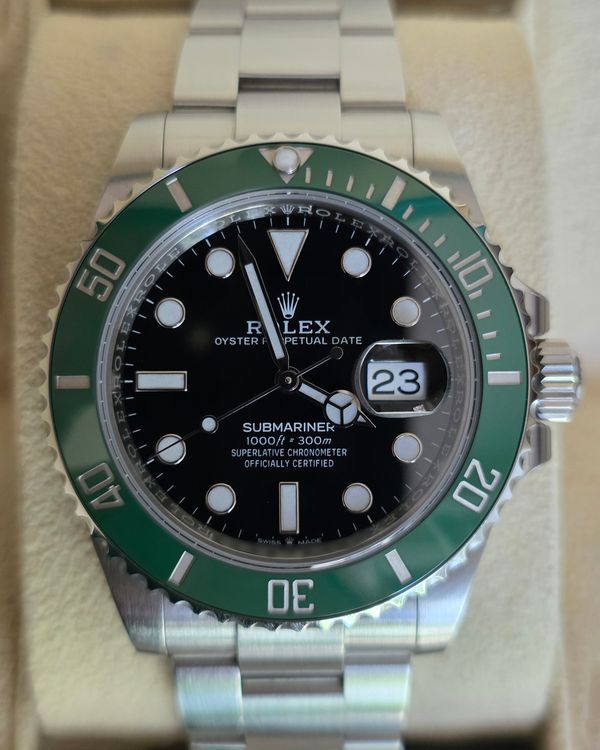 Rolex Submariner (126610LV)